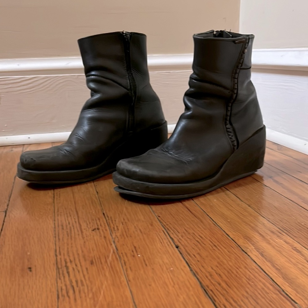 Destroy ankle boots black size 8